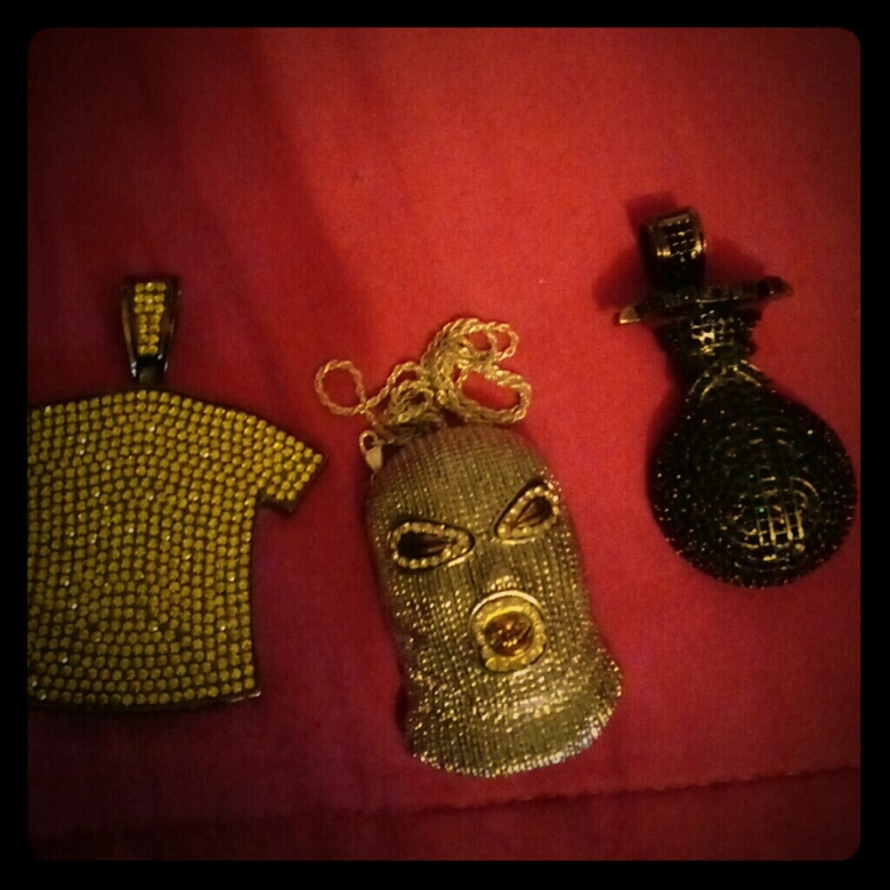 Chain pendant combo